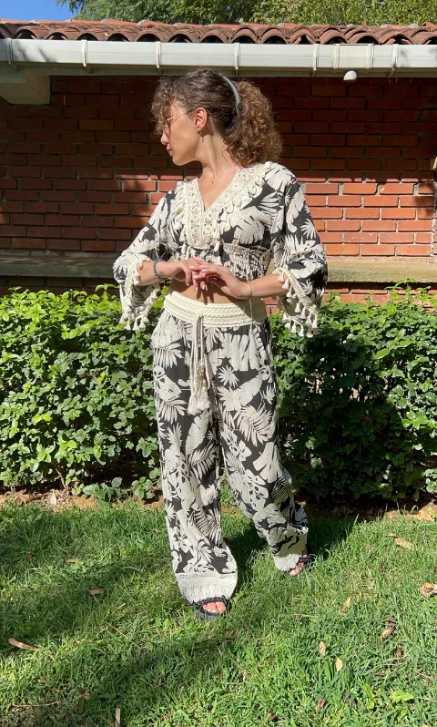 Rosa Çiçekli Takım